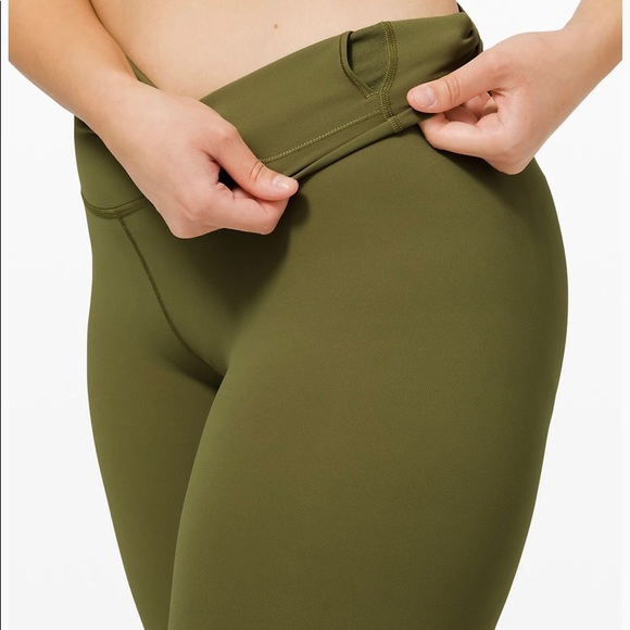 WunderUnder 28’ Legging - Picture 3 of 4